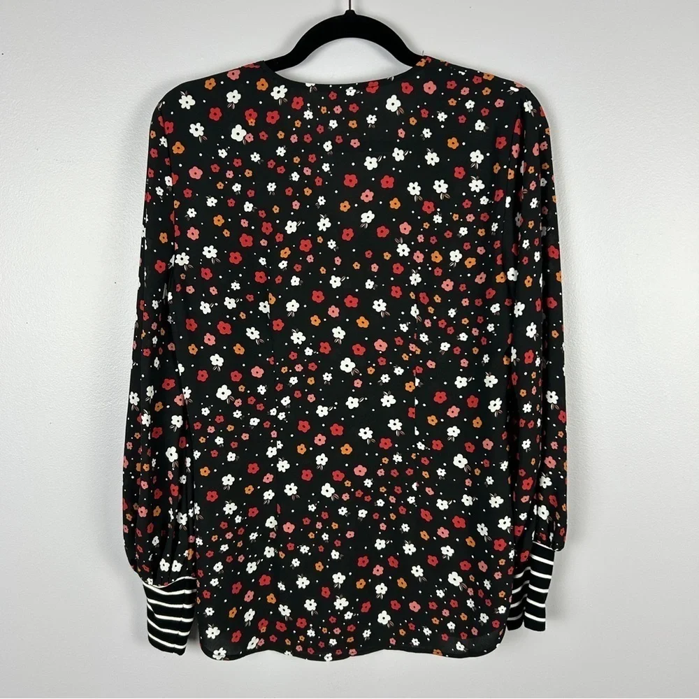Cabi Floral Long Sleeves Striped Cuffs Button Down Blouse Small Black Red - Picture 13 of 13